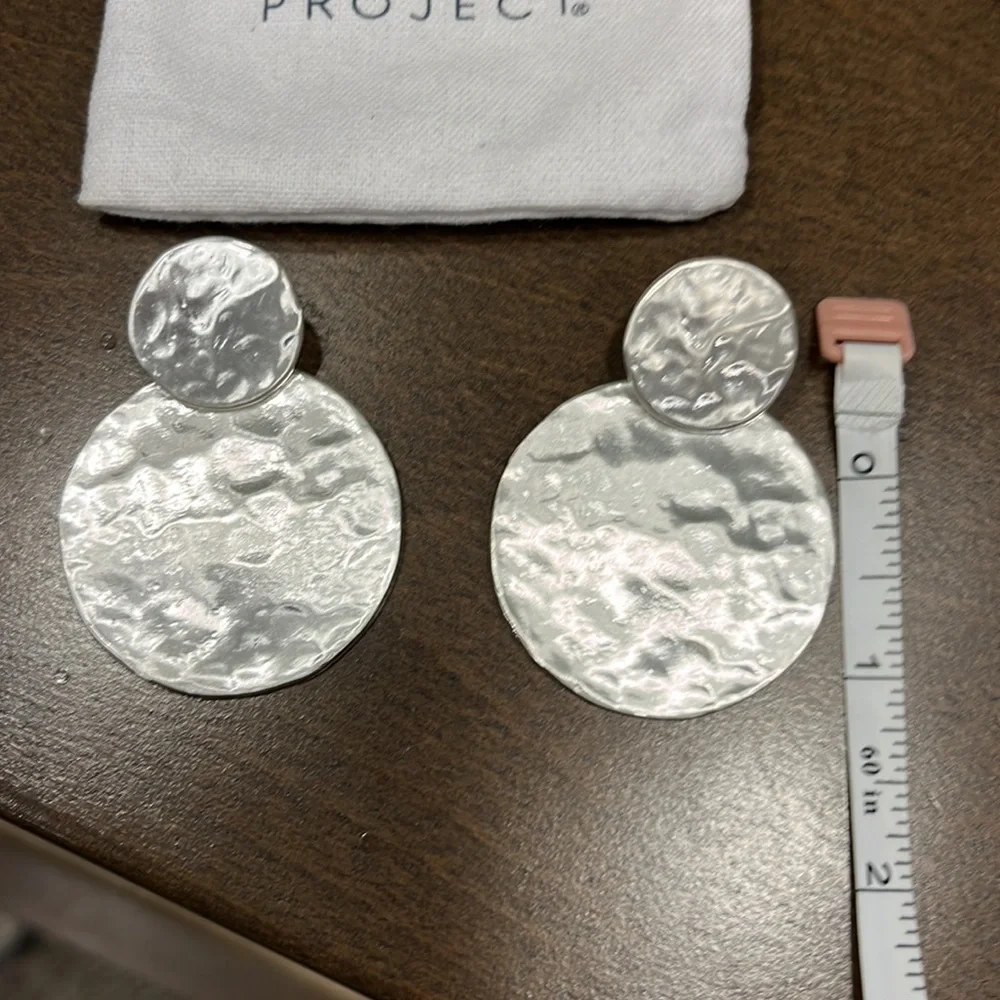 Earrings - Picture 3 of 3